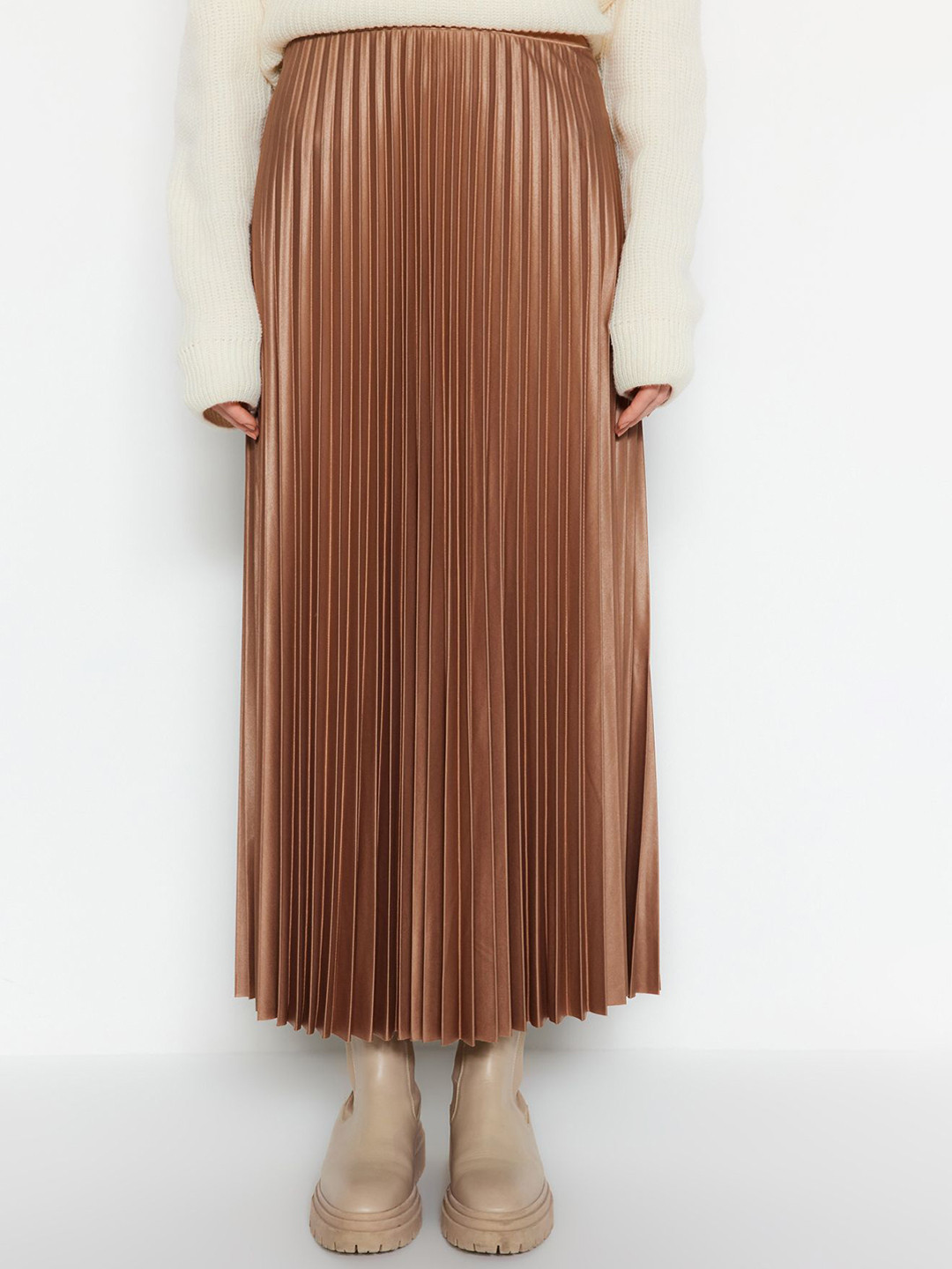 Trendyol Women's A-Line Flared Pleated Midi Skirt