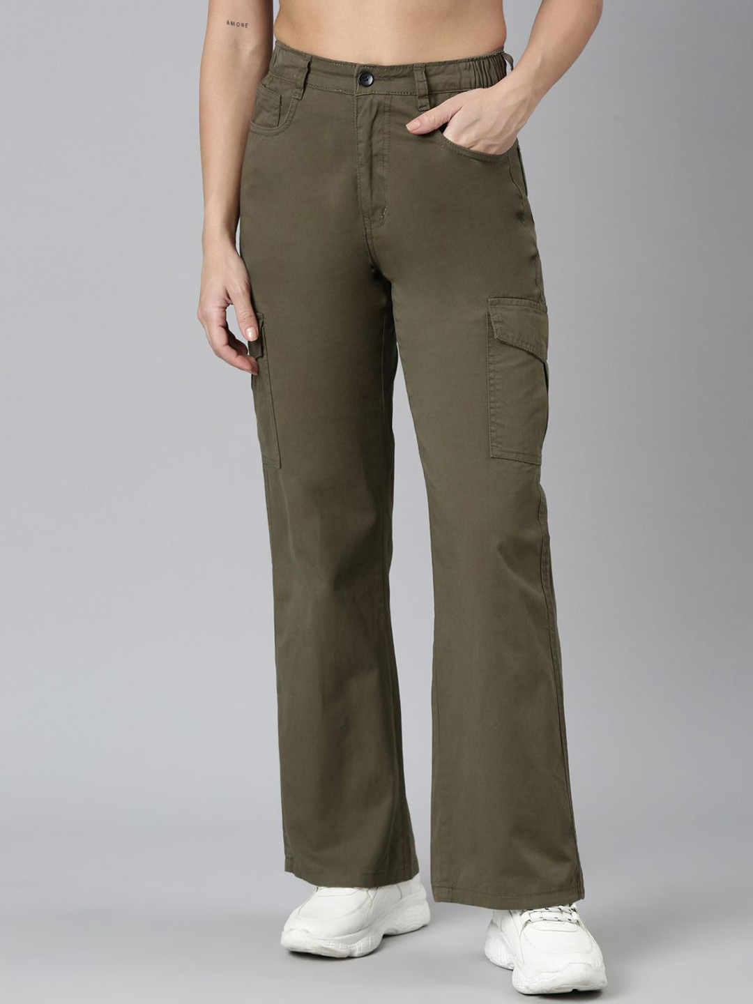 ZHEIA Women Baggy Straight Leg High-Rise Easy Wash Cargos Trousers