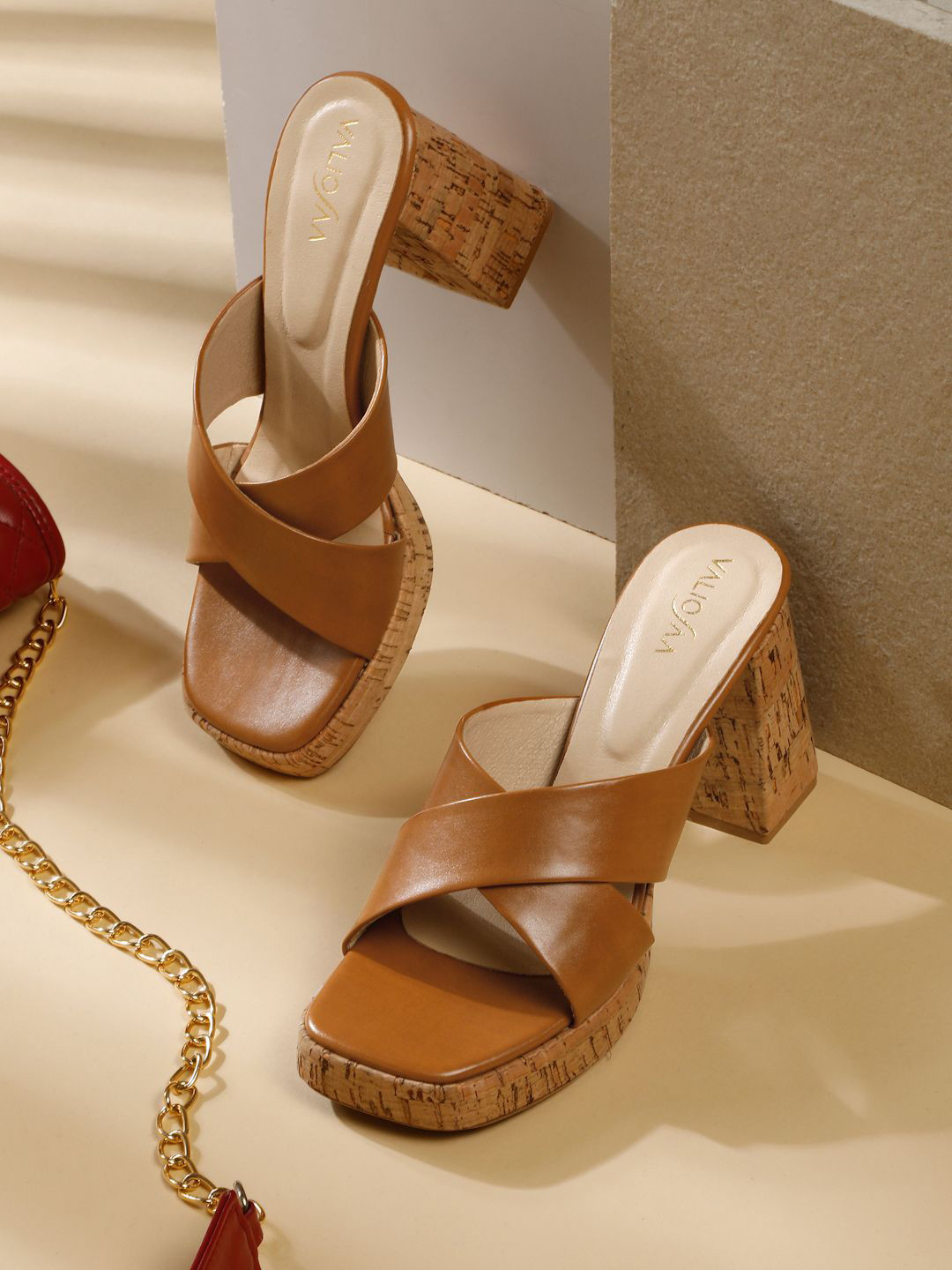 VALIOSAA Block Heel Sandals