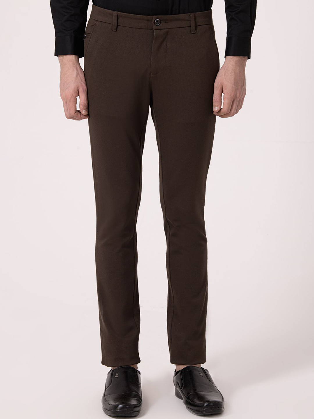 Albion By CnM Men Casual Solid Trousers