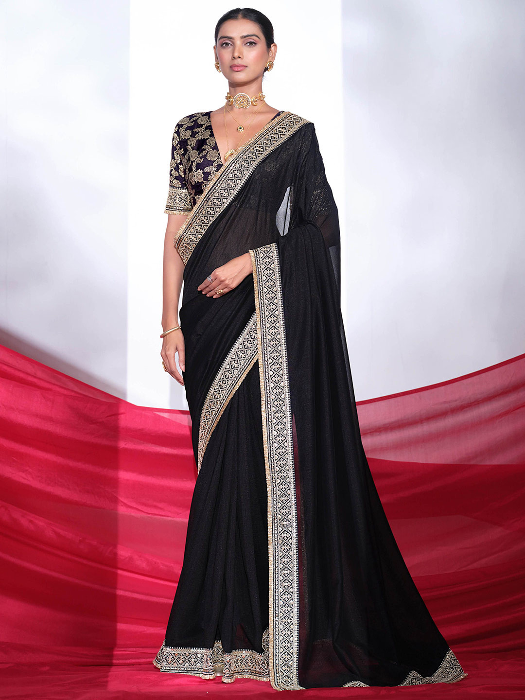 TANNAH Sequinned Embellished Border Saree