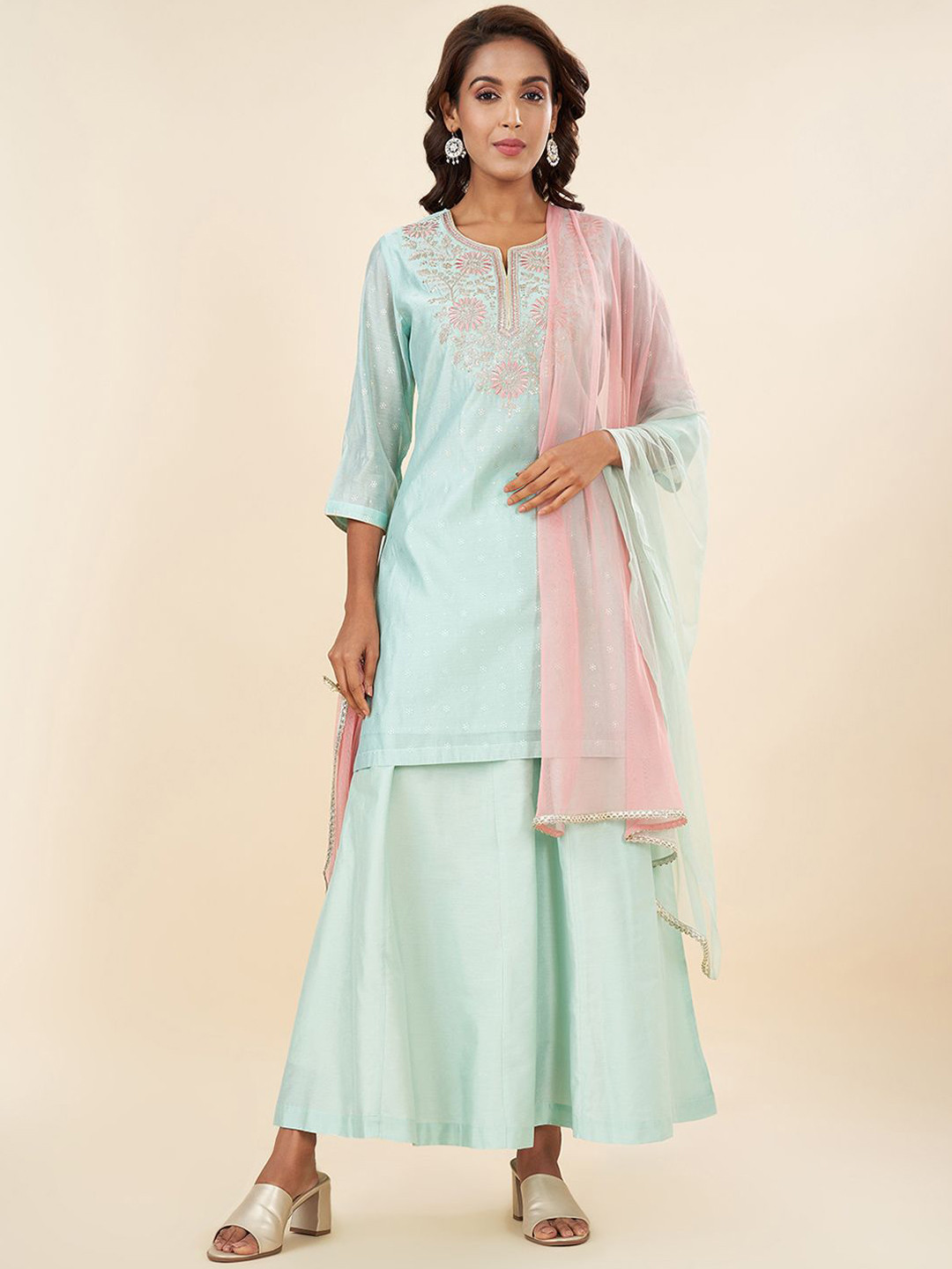 RANGMANCH BY PANTALOONS Floral Embroidered Straight Kurti With Palazzo & Dupatta