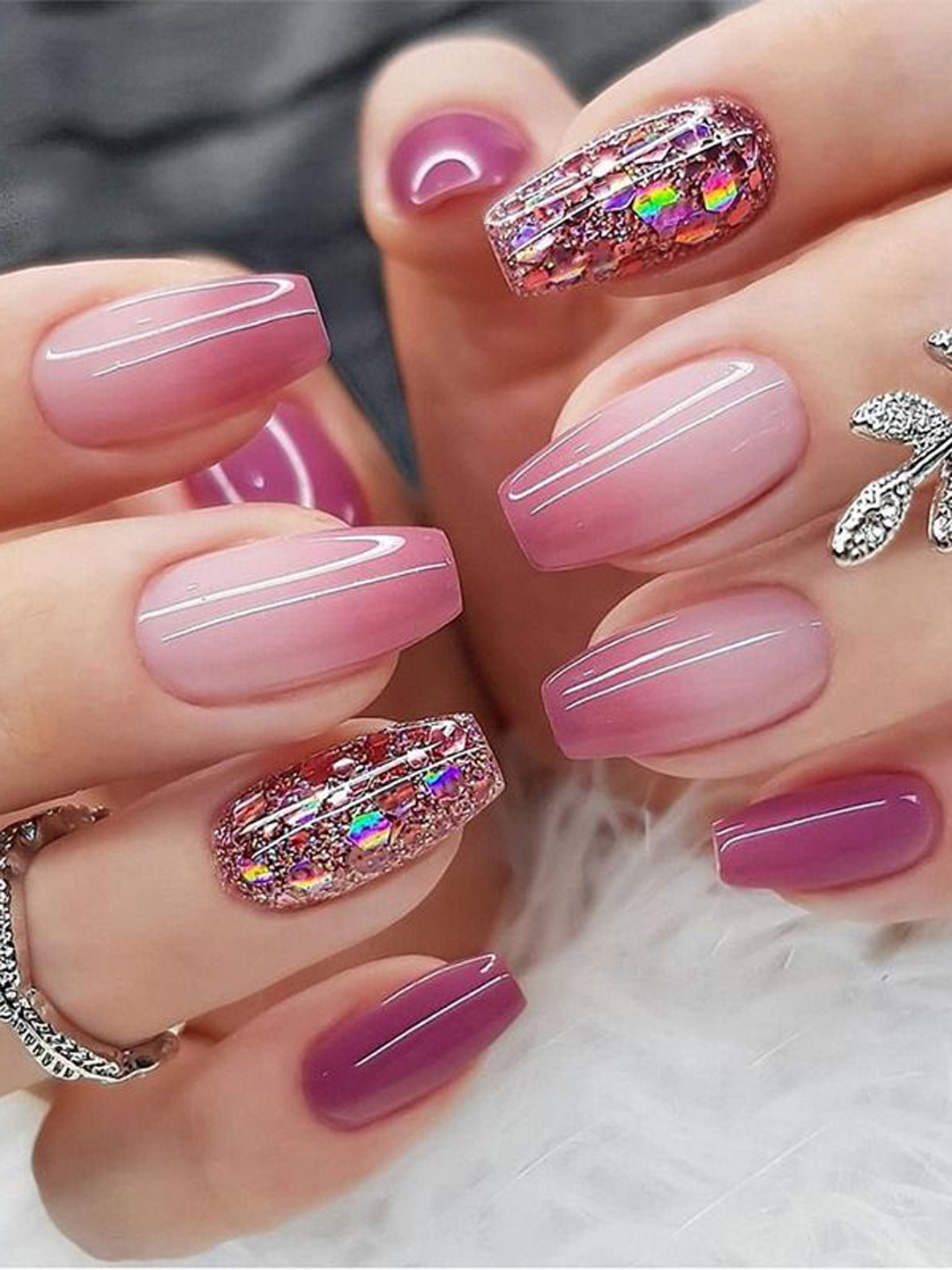 The Pink Truck Set Of 24 Artificial Reusable Nails - Plum