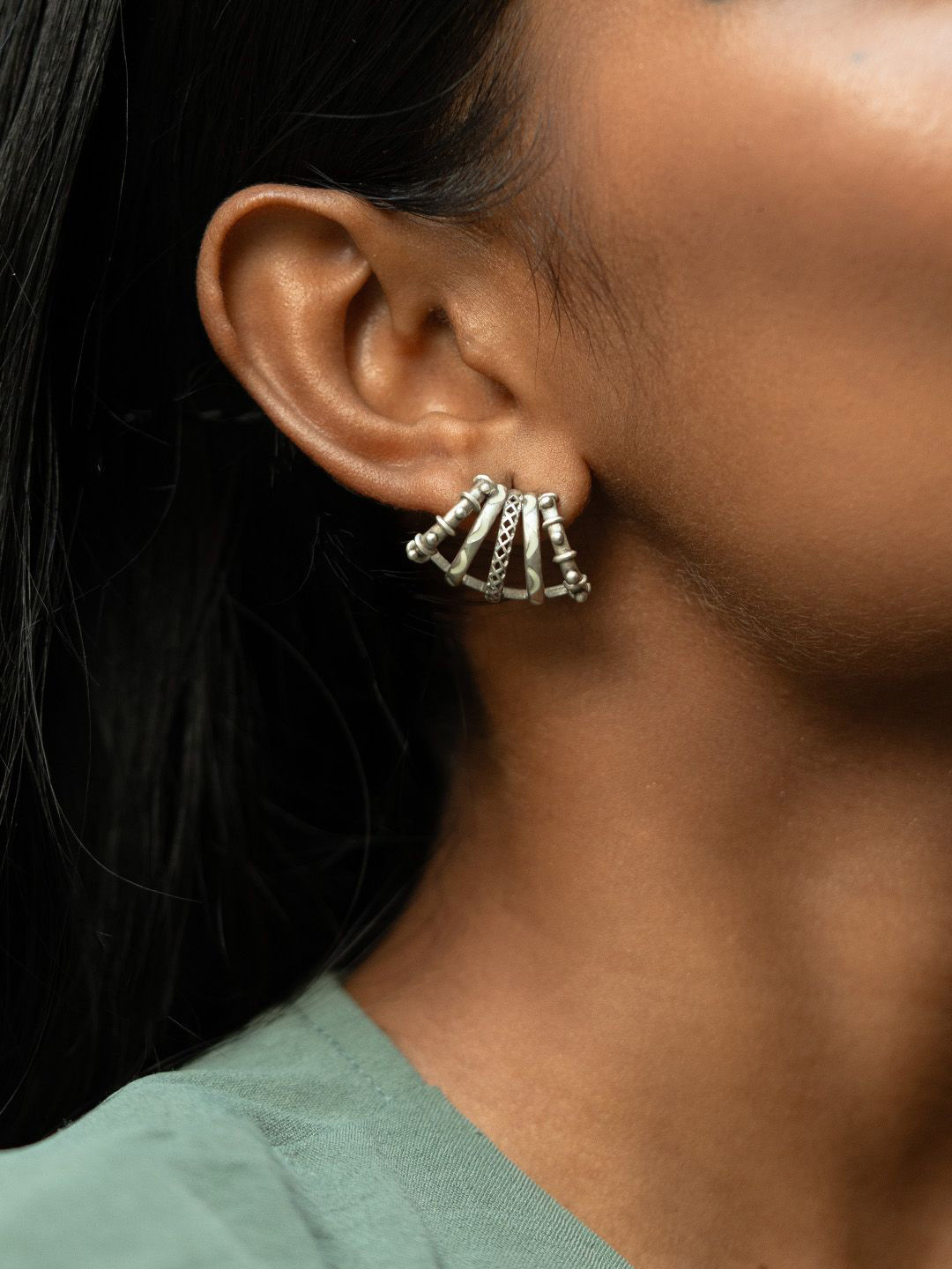 SHAYA Contemporary Studs Earrings