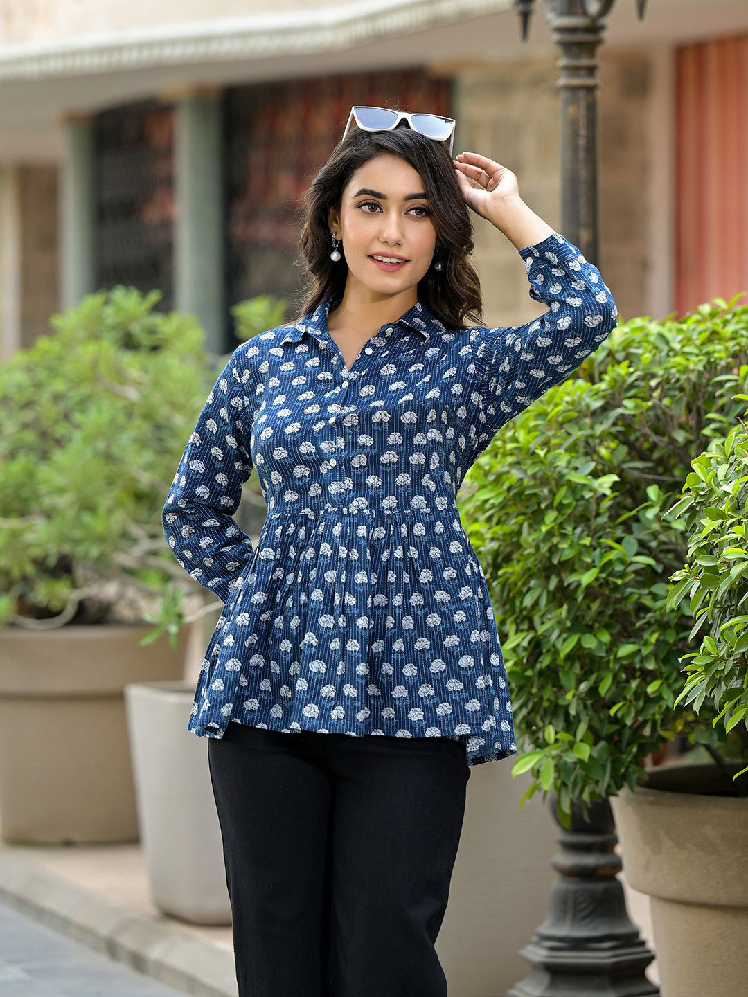Varanga Floral Printed Shirt Collar Pure Cotton Kurti