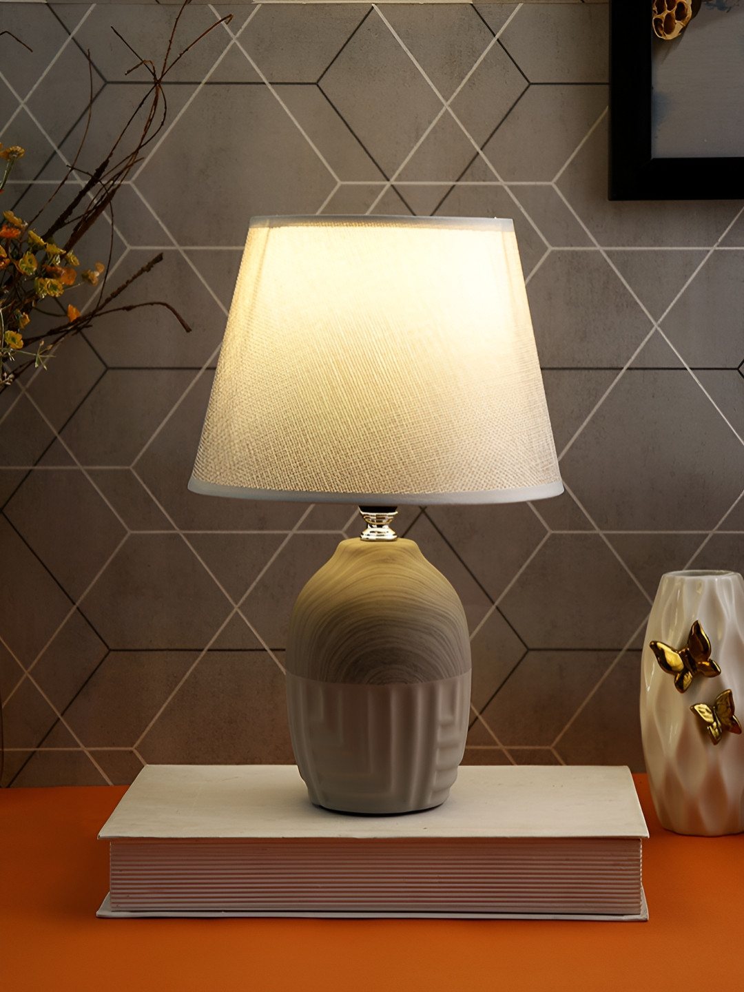 TAYHAA Grey Ceramic Quirky Frusturical Shaped Table Lamp