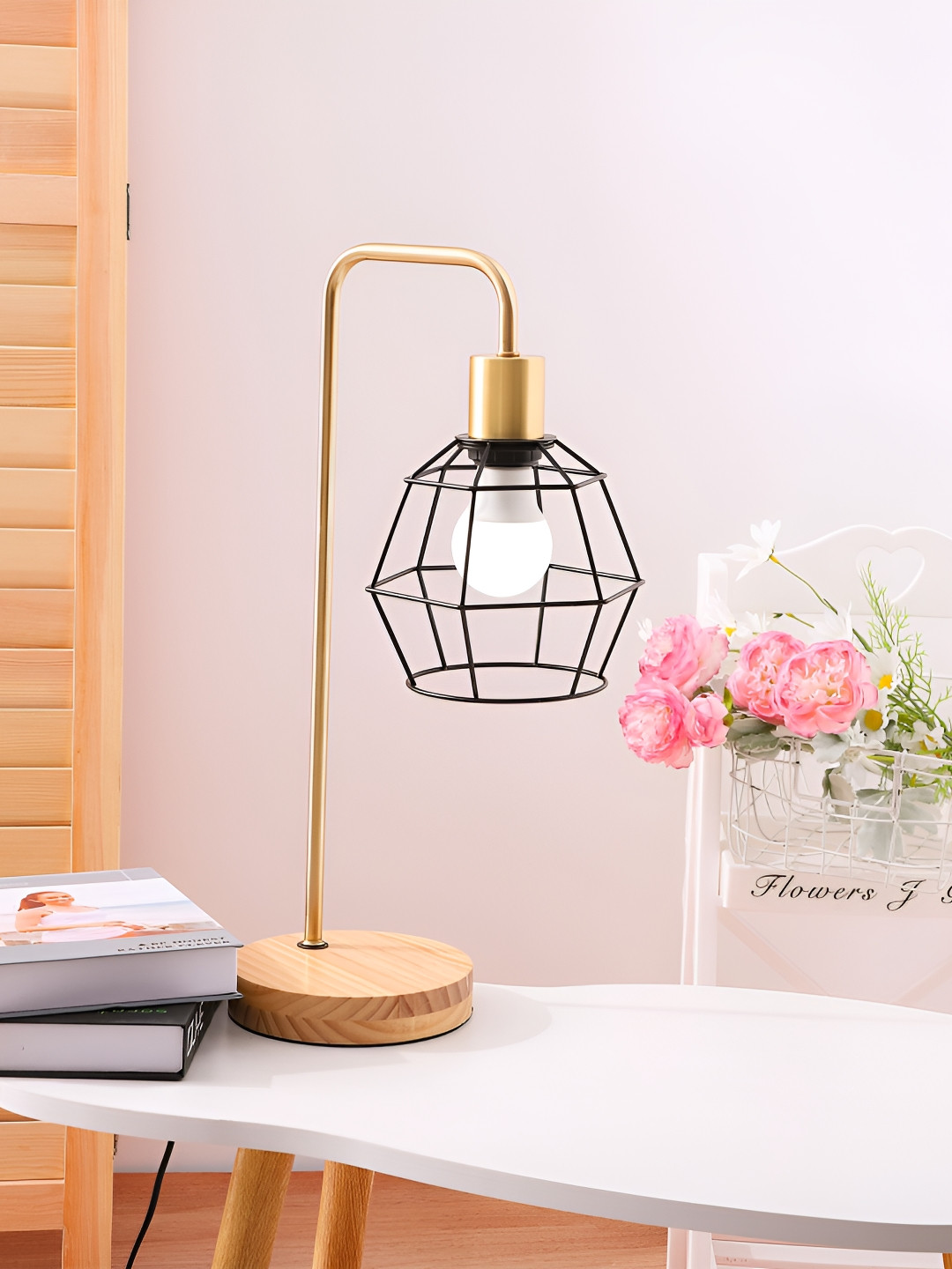 UMAI Beige Wood & Iron Spherical Table Lamp