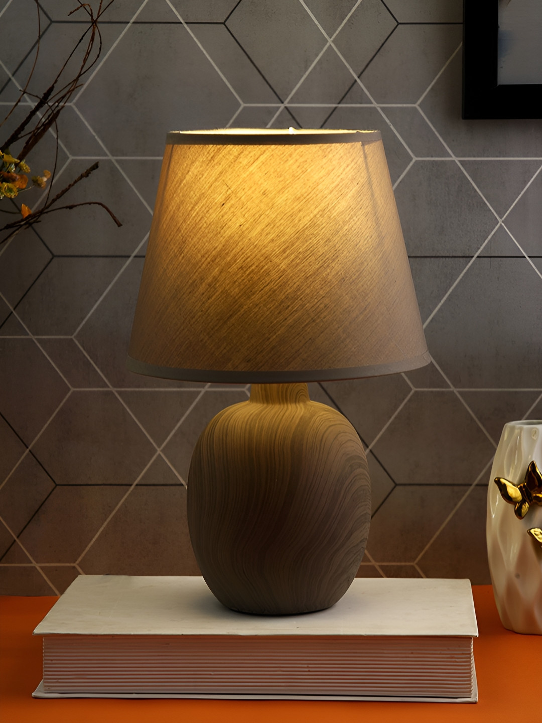 TAYHAA Brown Ceramic Quirky Frusturical Shaped Table Lamp