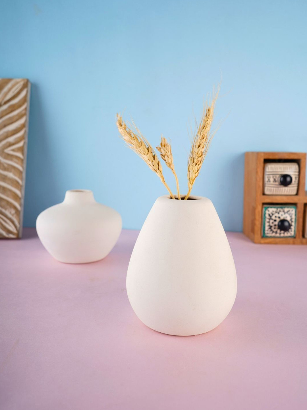 WEAVING HOMES Esoteric White 2 Pieces Ceramic Flower Vases