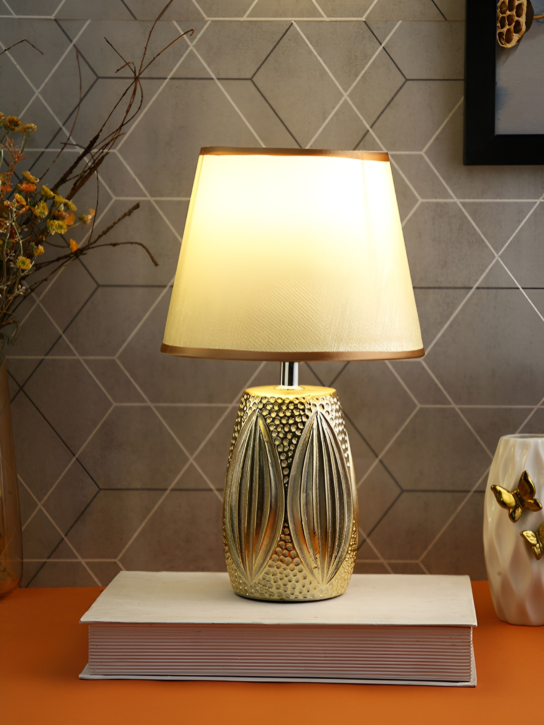 TAYHAA Gold-Toned Ceramic Frusturical Shaped Table Lamp