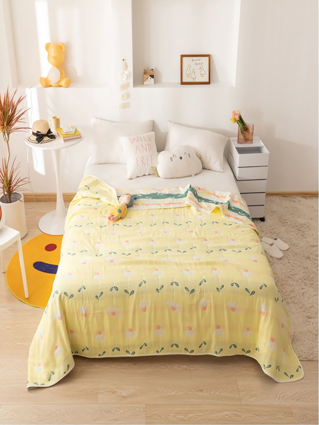 JC HOME Yellow & Green Floral AC Room 400 GSM Single Bed Quilt