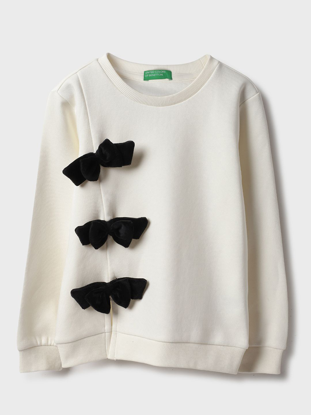 United Colors of Benetton Girls Applique Solid Sweatshirt