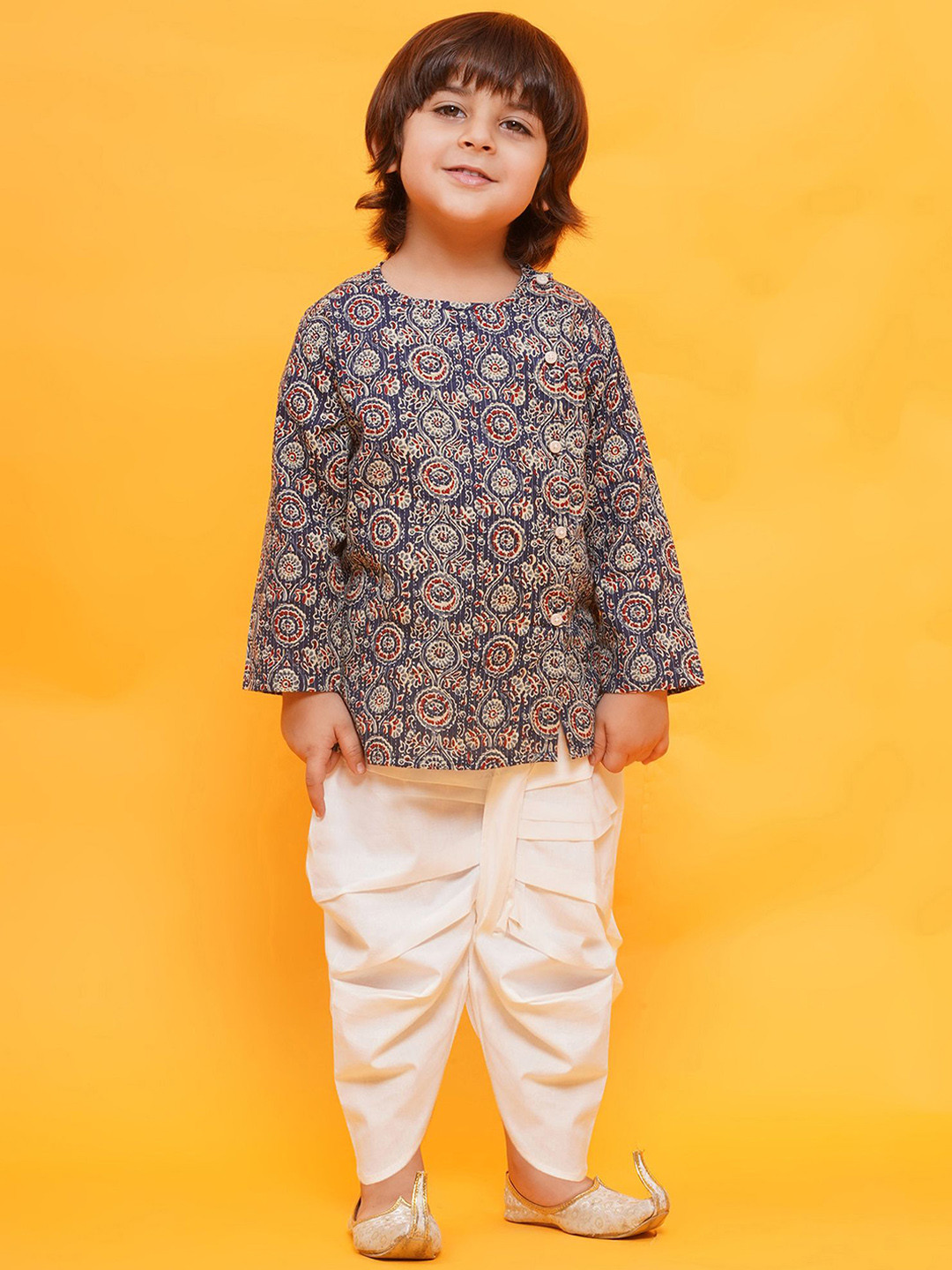 Aj DEZInES Boys Ethnic Motifs Printed Pure Cotton Straight Kurta With Dhoti Pantsts