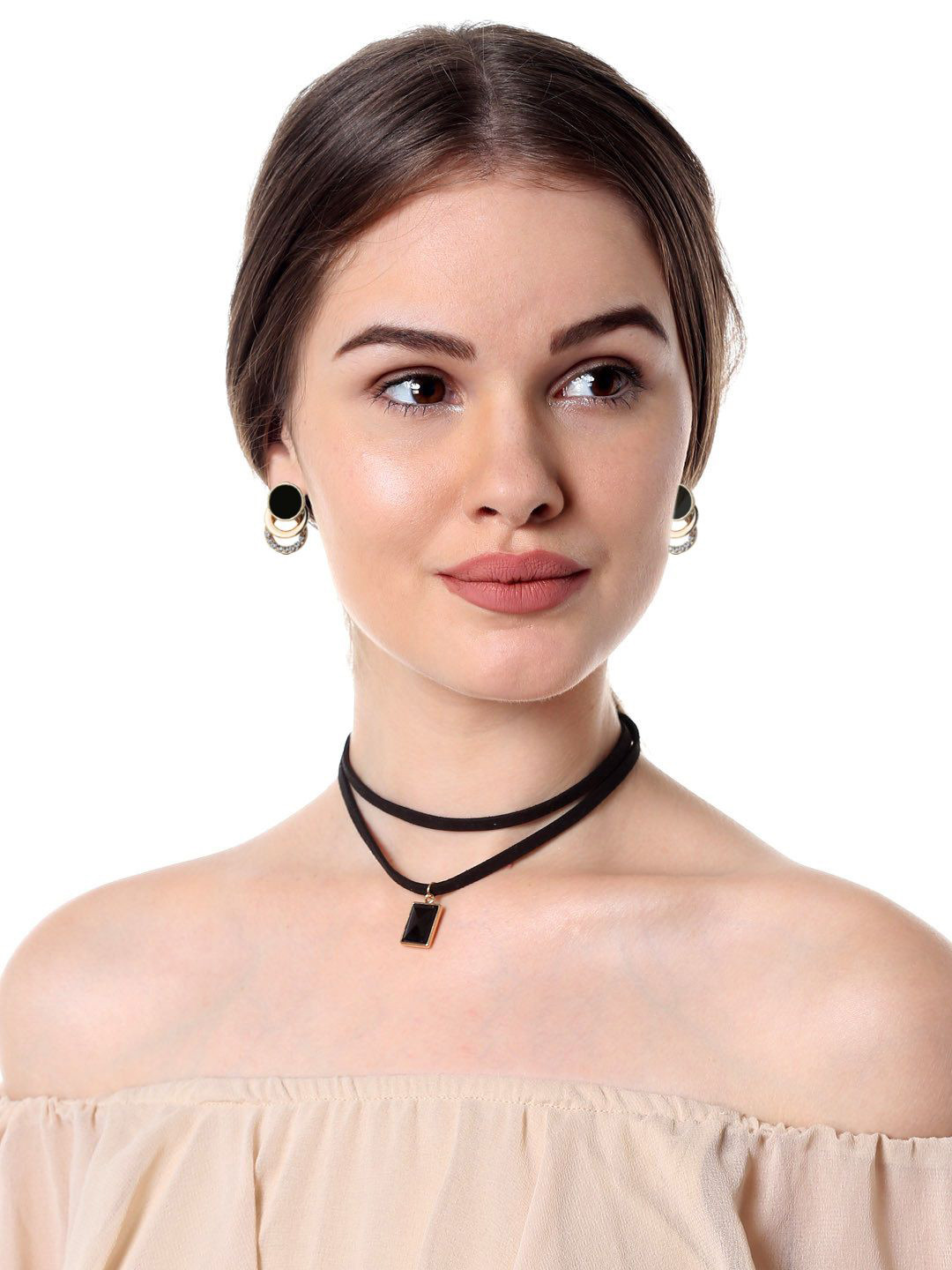 fabula Crystal Studded Necklace & Stud Earrings Set