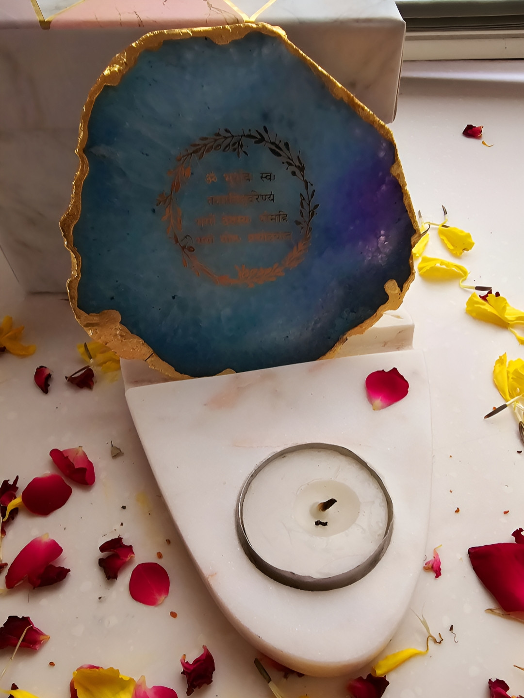 HOMEARTE Turquoise Blue Gayatri Mantra Agate with marble base Tea light Candle Holder