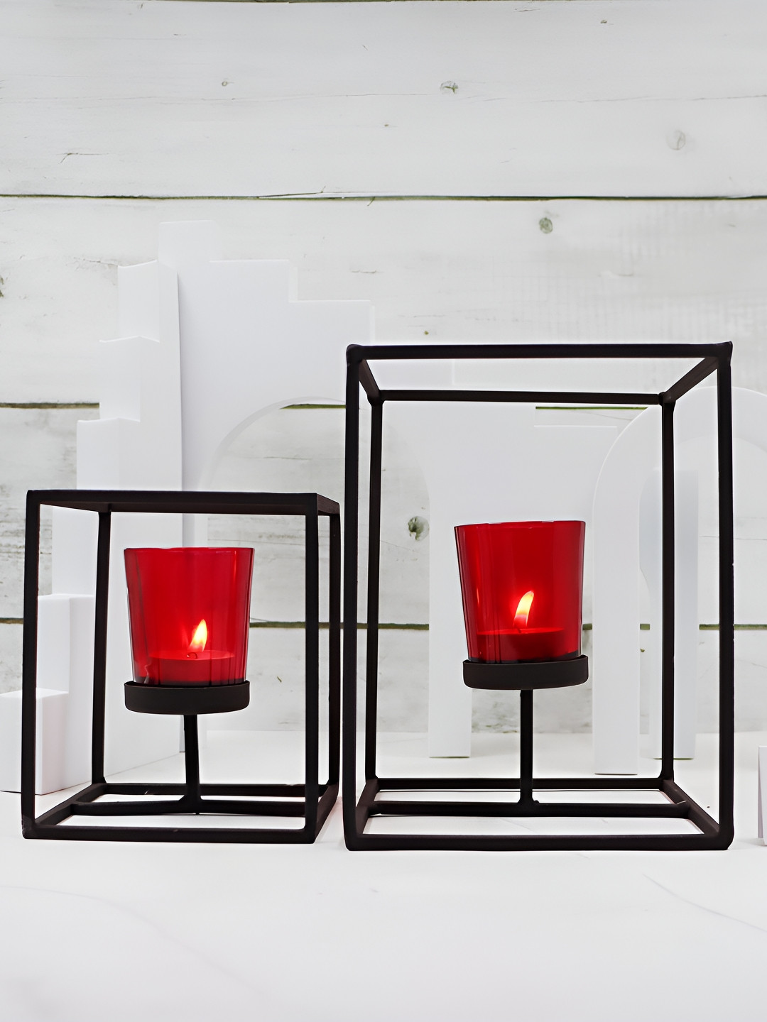 HOSLEY Black & Red 2 Pieces Metal Candle Holder