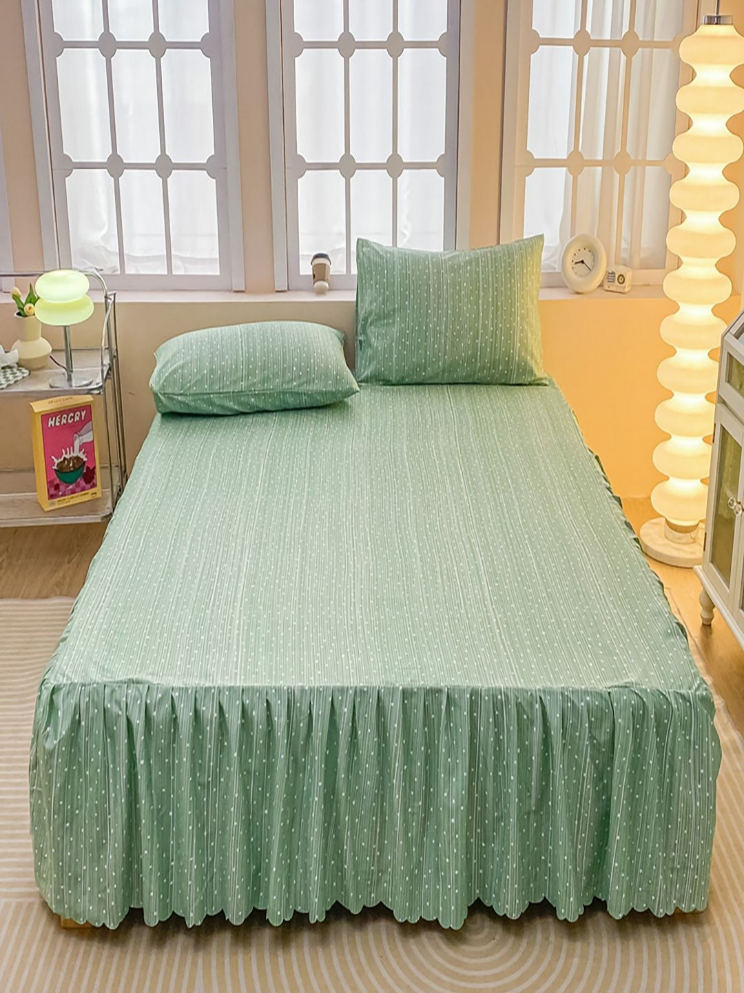 JC HOME Green Polka Dots Polycotton Dotted 150 TC Fitted King Bedsheet with 2 Pillow Covers-71 x 79 inches
