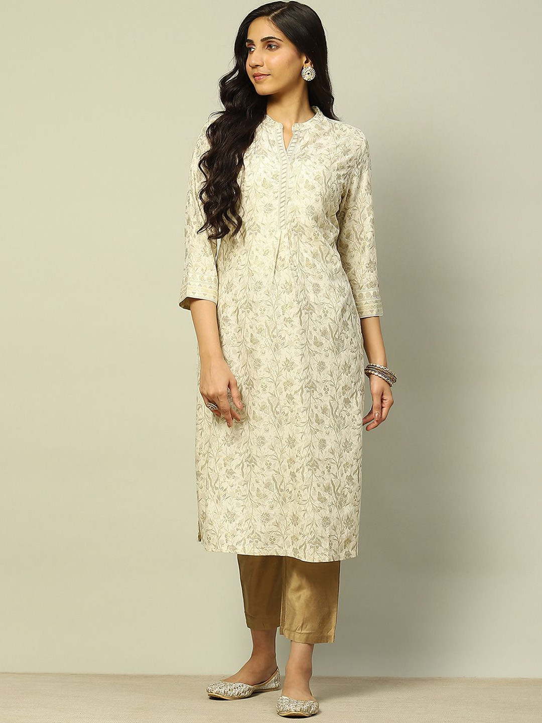 Rangriti Floral Printed Mandarin Collar Straight Kurta