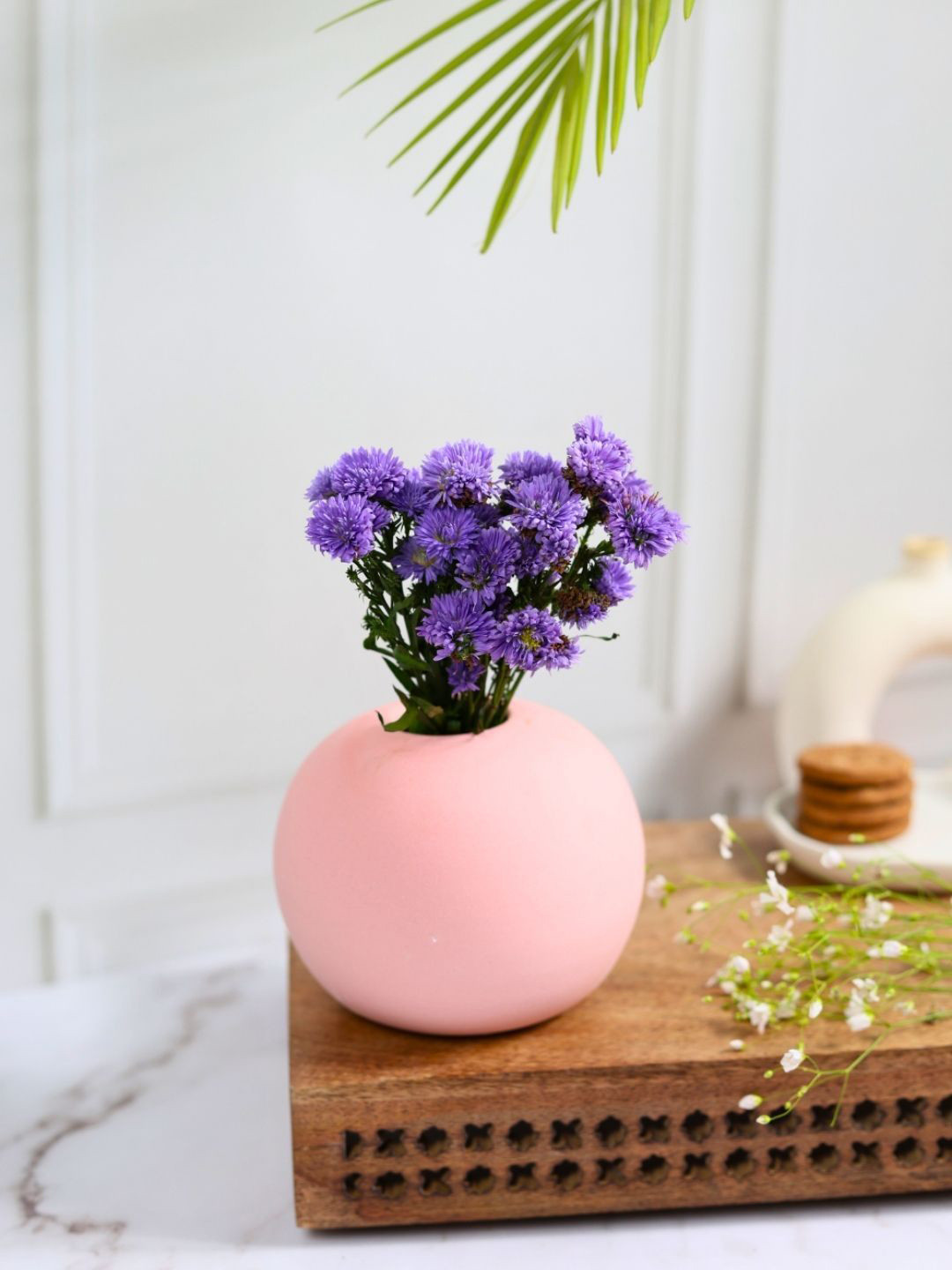 WEAVING HOMES  Pink Ceramic Round Planters