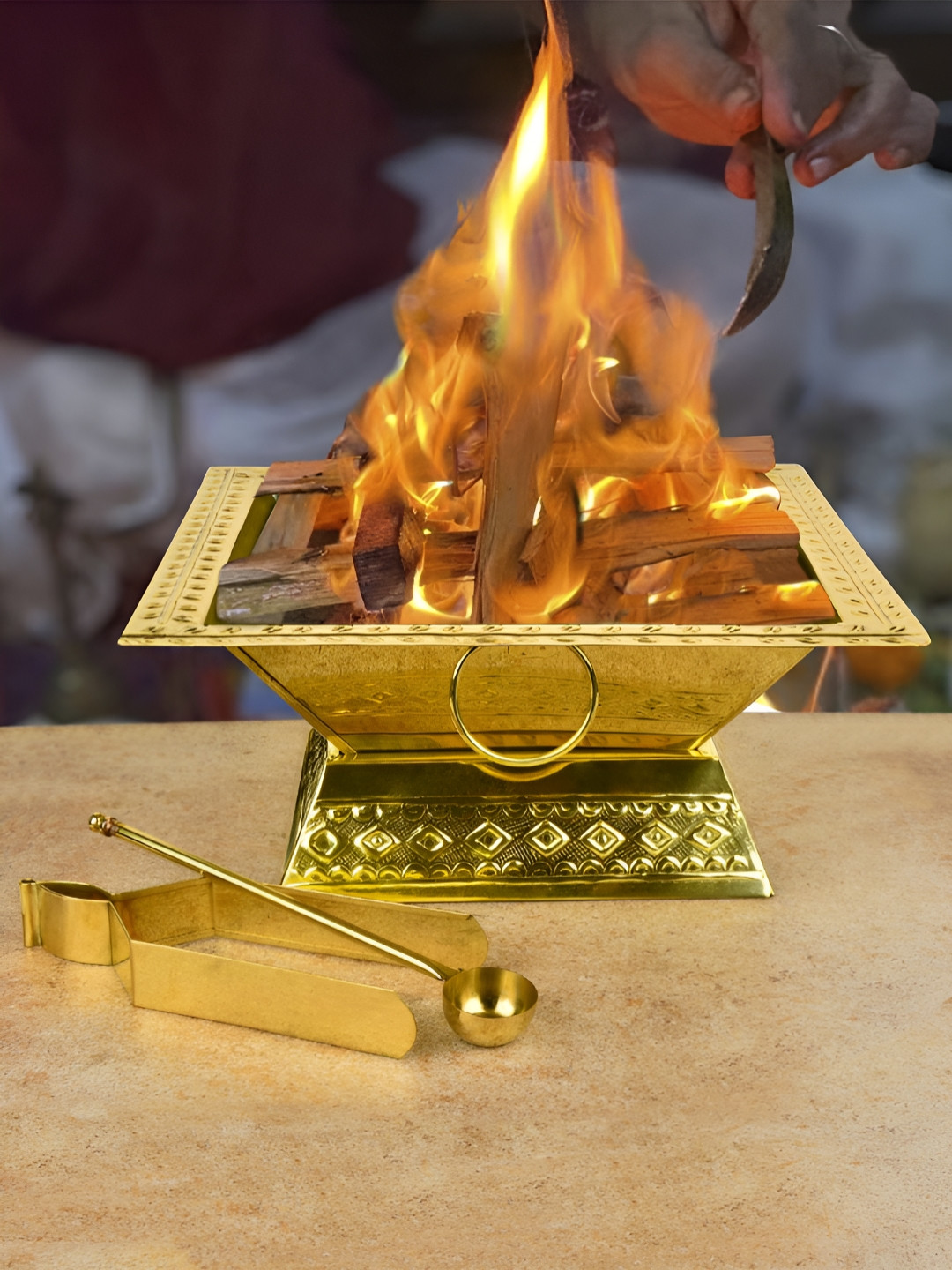 StyleMyWay Gold Toned 4 Pieces Brass Big Havan Kund Set