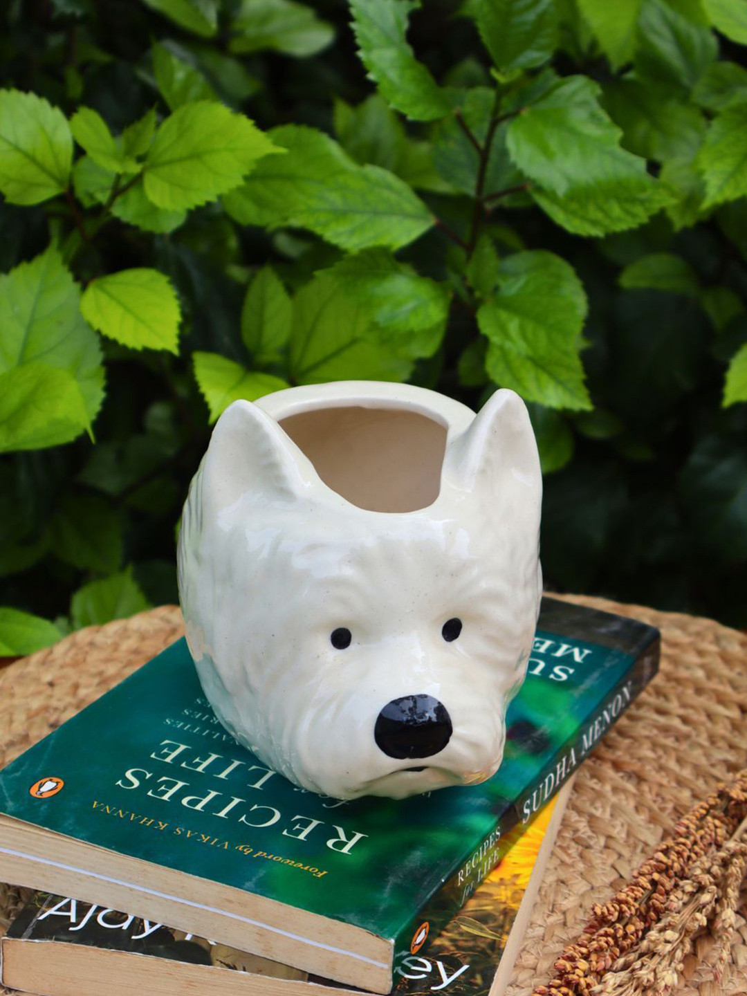 WEAVING HOMES White Ceramic Dog Planter