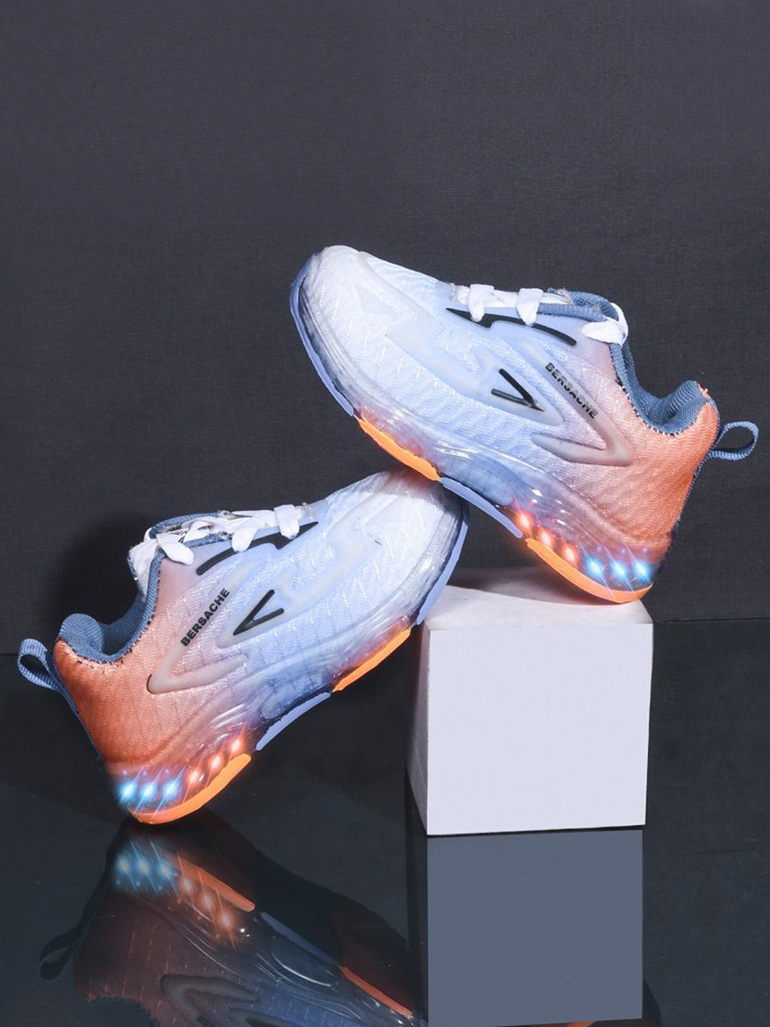 BERSACHE Boys Printed Canvas Lace-Ups Sneakers