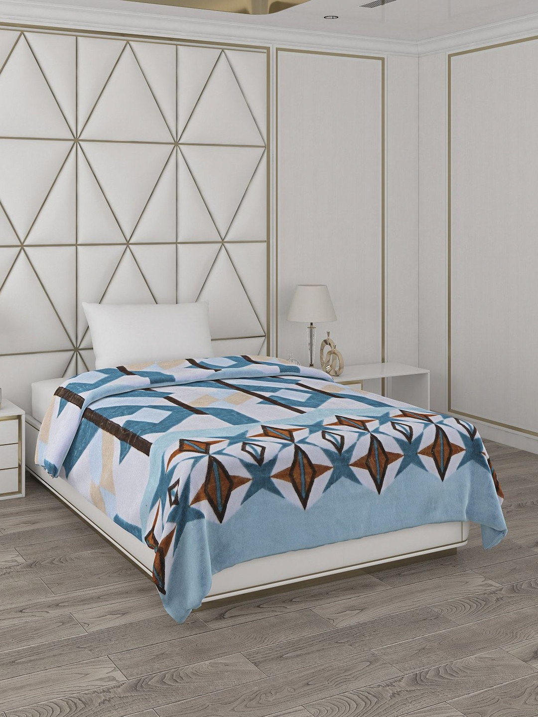 Monte Carlo Blue & White Abstract Printed Mild Winter 500 GSM Single Bed Blanket