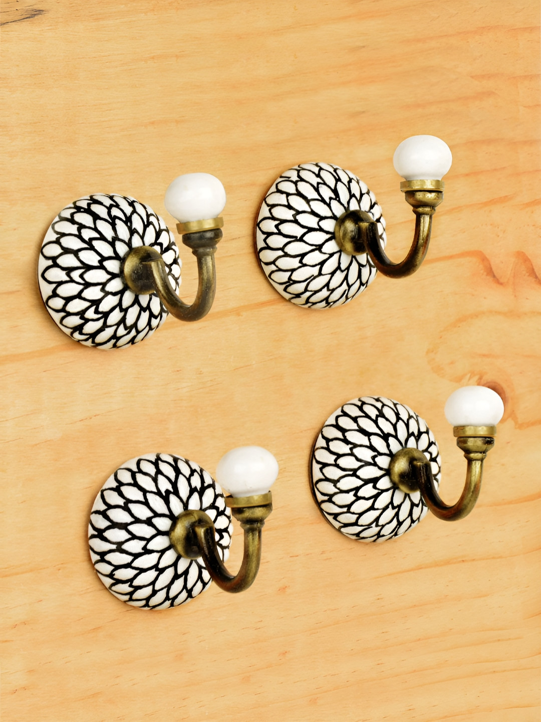 StyleMyWay Black & Off White 4 Pieces Printed Ceramic Wall Hooks