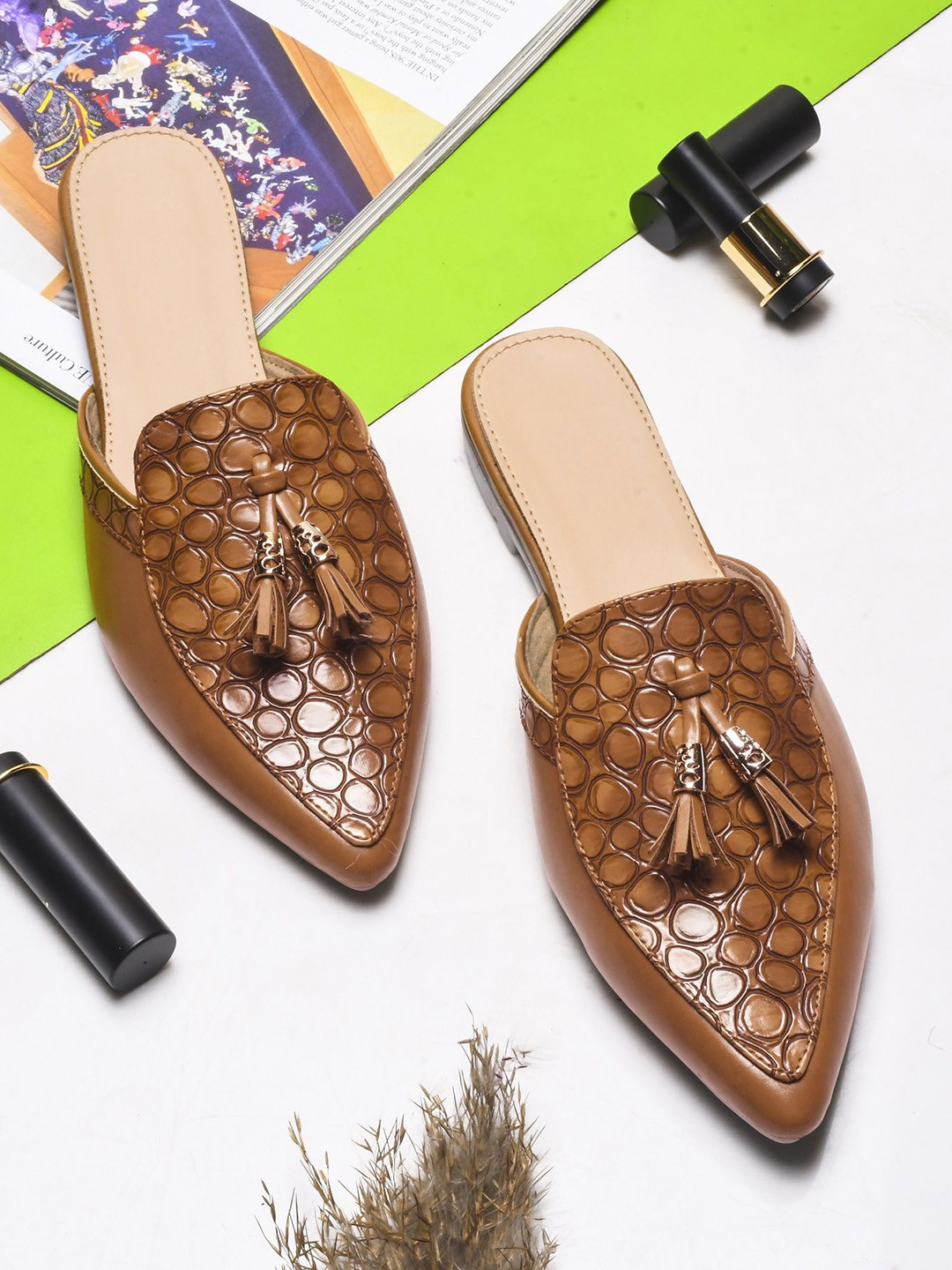 Try Me Women Textured Ethnic Flat Mules