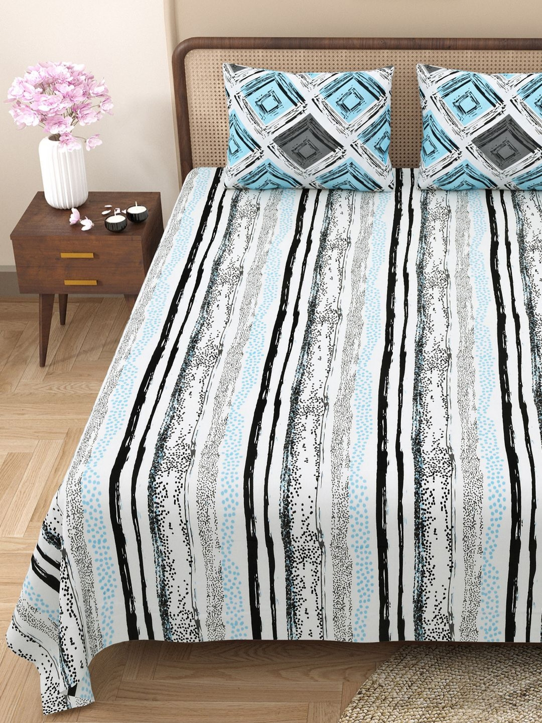 Aura Bella Casa Blue Abstract Cotton 180 TC Queen Fine Bedsheet with 2 Pillow Covers-88 x 96 inches