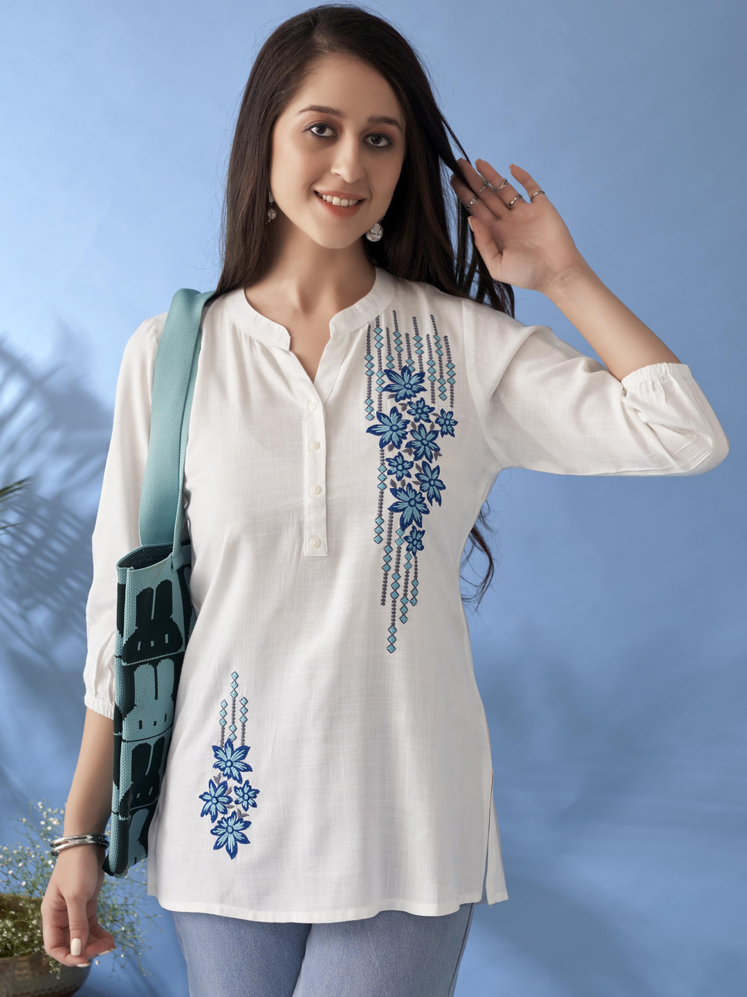 Anouk Floral Embroidered Puff Sleeves Straight Short Kurti