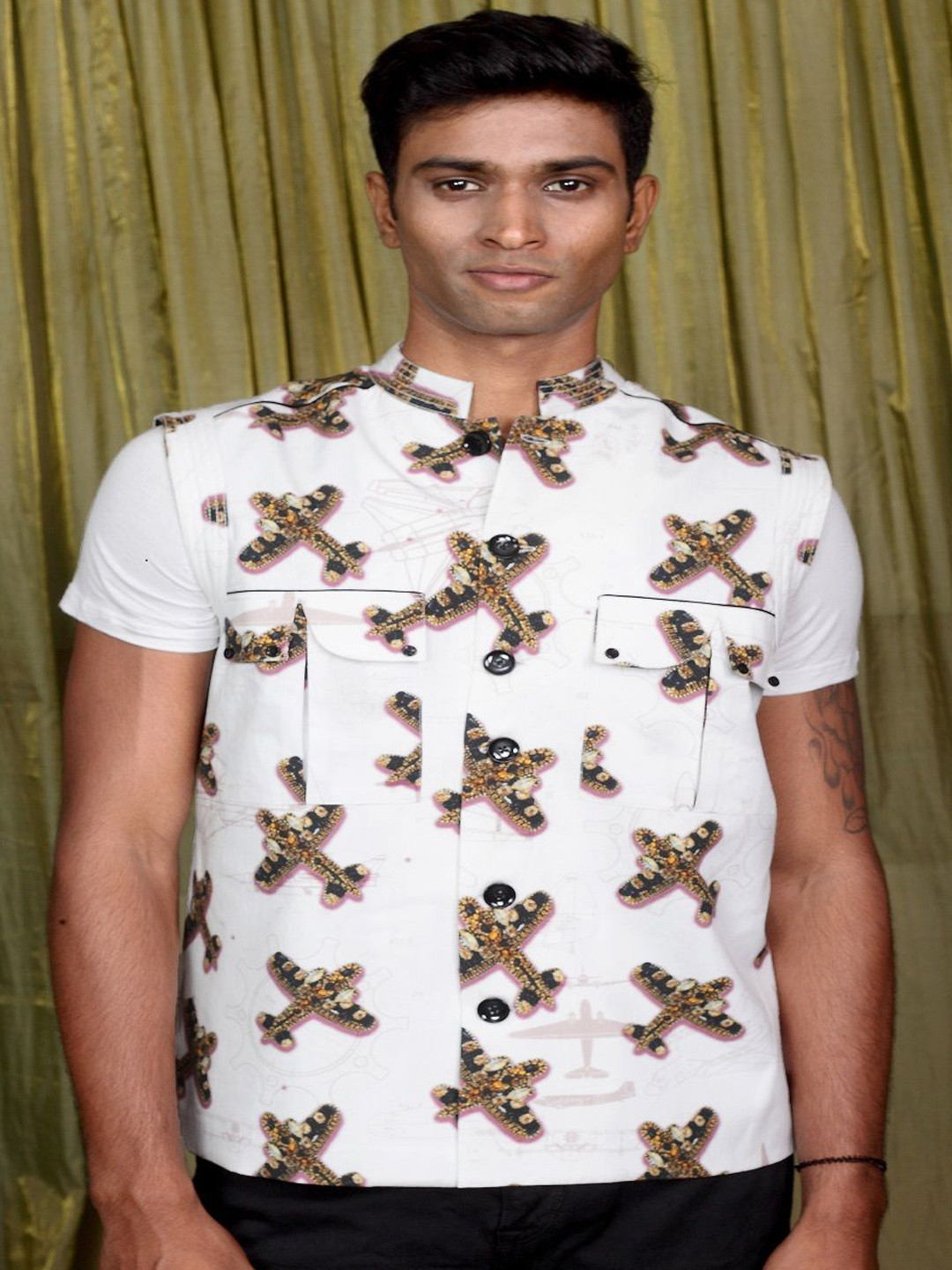 Felix Bendish Men Floral Cotton Crop Denim Jacket with Embroidered