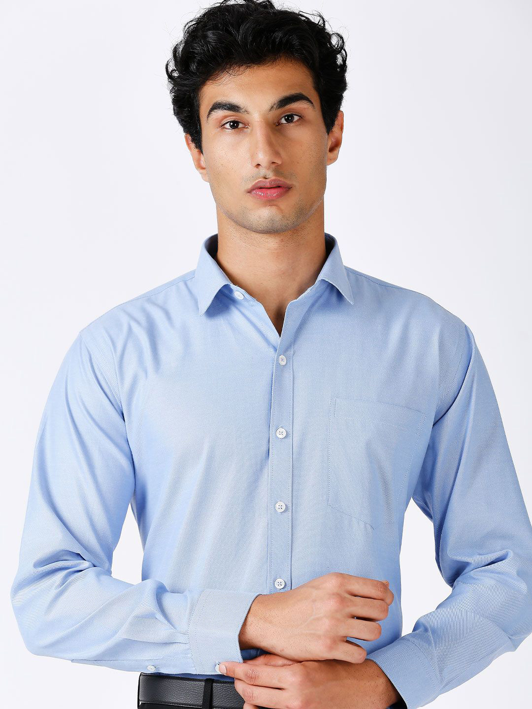 CAMBRIDGE Men Comfort Opaque Formal Shirt