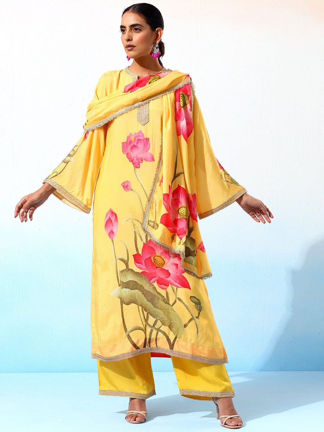 Bani Women Floral Printed Pure Silk  Style Kurta With Palazzos & Dupatta