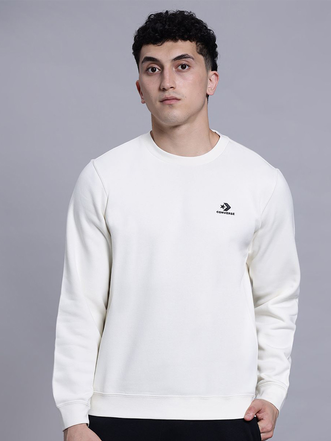 Converse Unisex Go-To Embroidered Star Chevron Standard-Fit Fleece Crew Sweatshirt