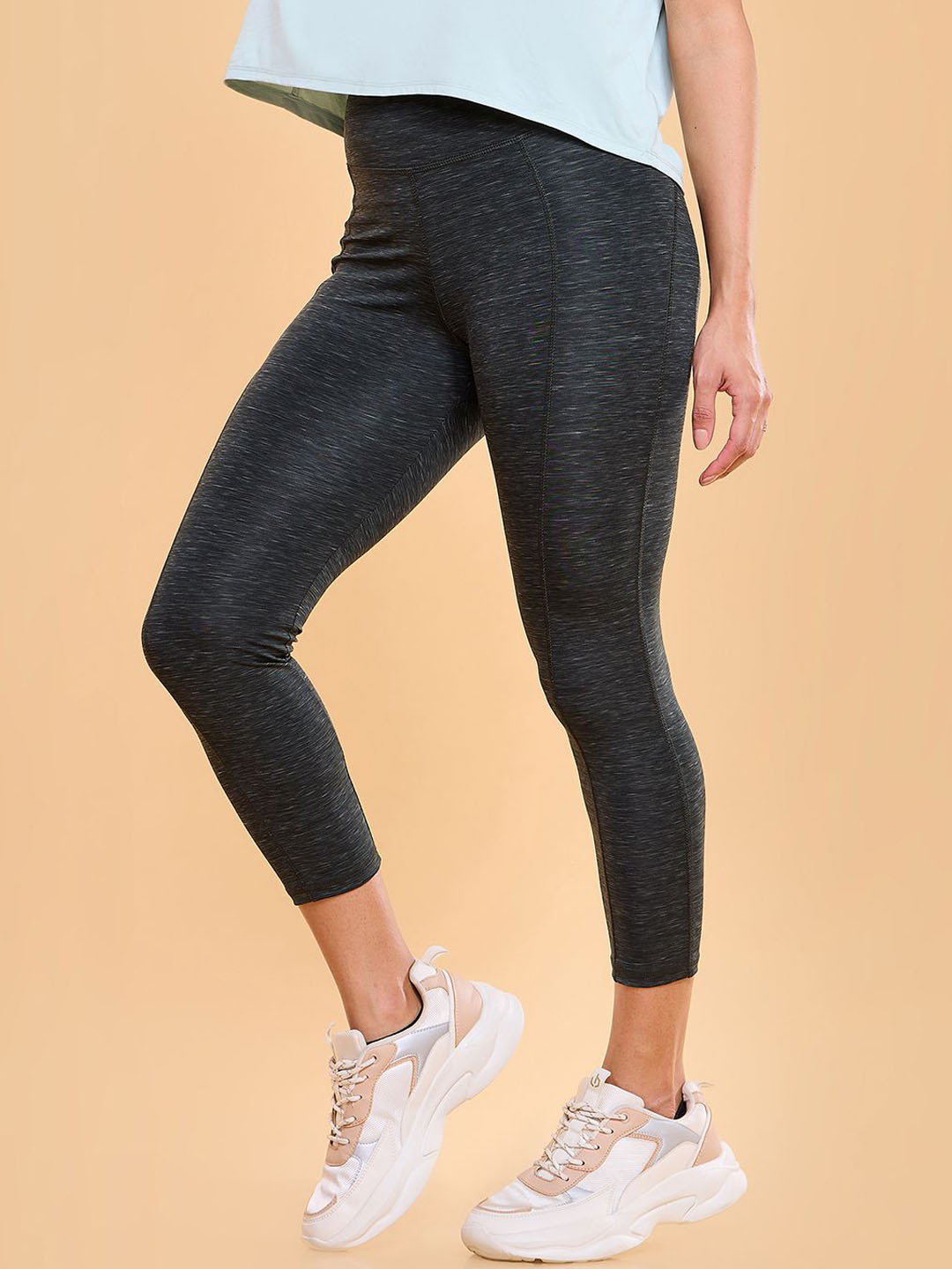 Enamor Multicolor Dry Fit High Waist Hugged Fit 7/8 Length Tights A609