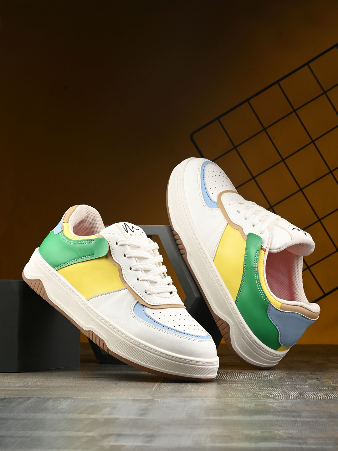MISEEN Women Colourblocked Sneakers