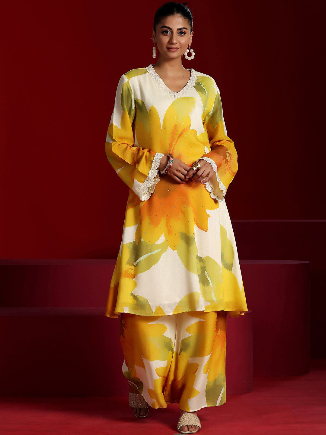 Libas Art Abstract V-Neck Printed Tunic With Palazzos