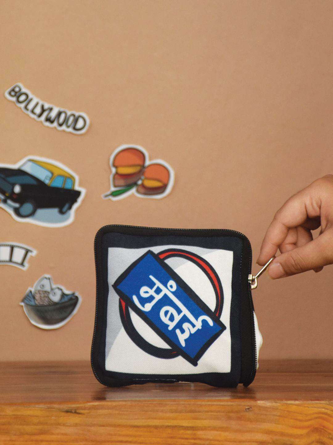 Indigifts Textured Foldable Convertible  Tote Bag Cover Travel Accessory