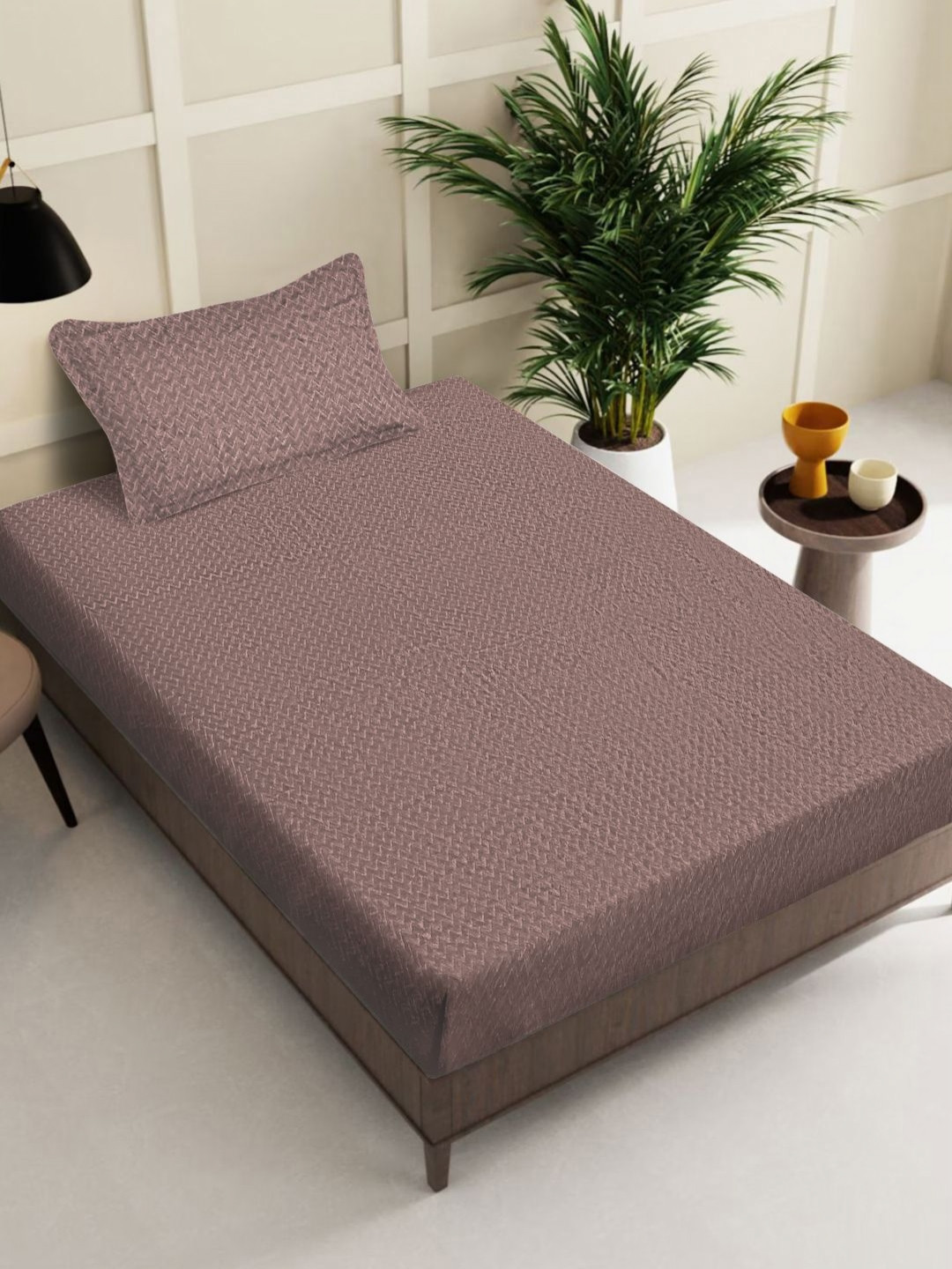 KLOTTHE Brown Chevron Wool 300 TC Fitted Single Fine Bedsheet with a Pillow Cover-89 x 59 inches