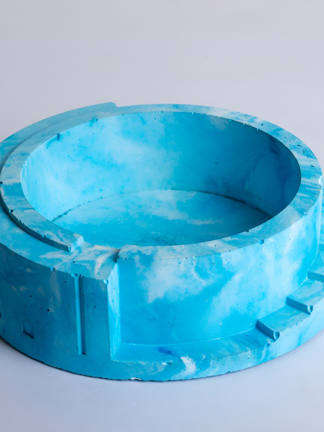 Greyt Blue & White Abstract Printed Stoneware Spiral Ashtray Bowl