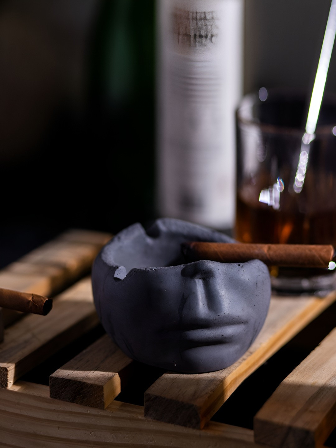 Greyt Dark Grey Concrete Elegant Half Face Ashtray