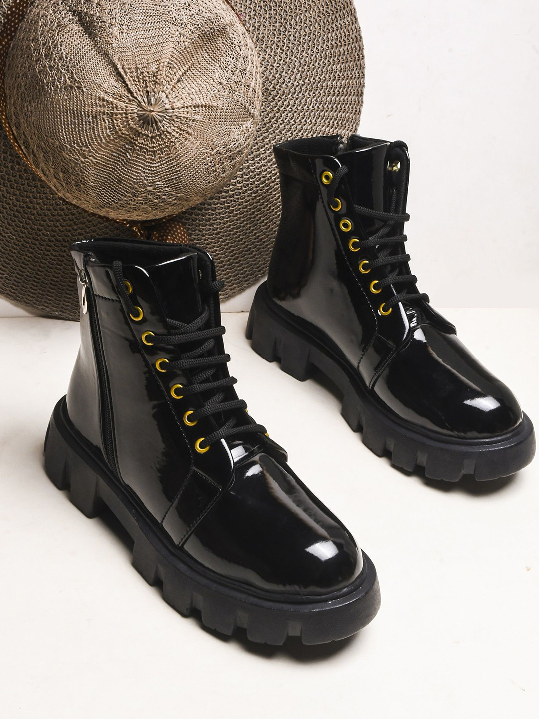 Try Me Women Synthetic Leather High-Top Block-Healed Regular Boots