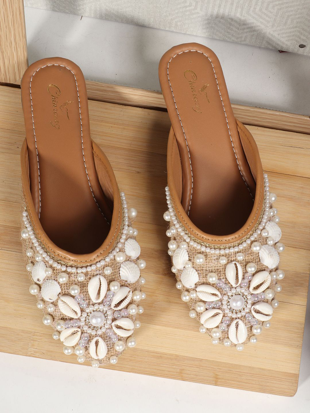 CHINRAAG Women Embroidered Woven Design Slip-On Flats