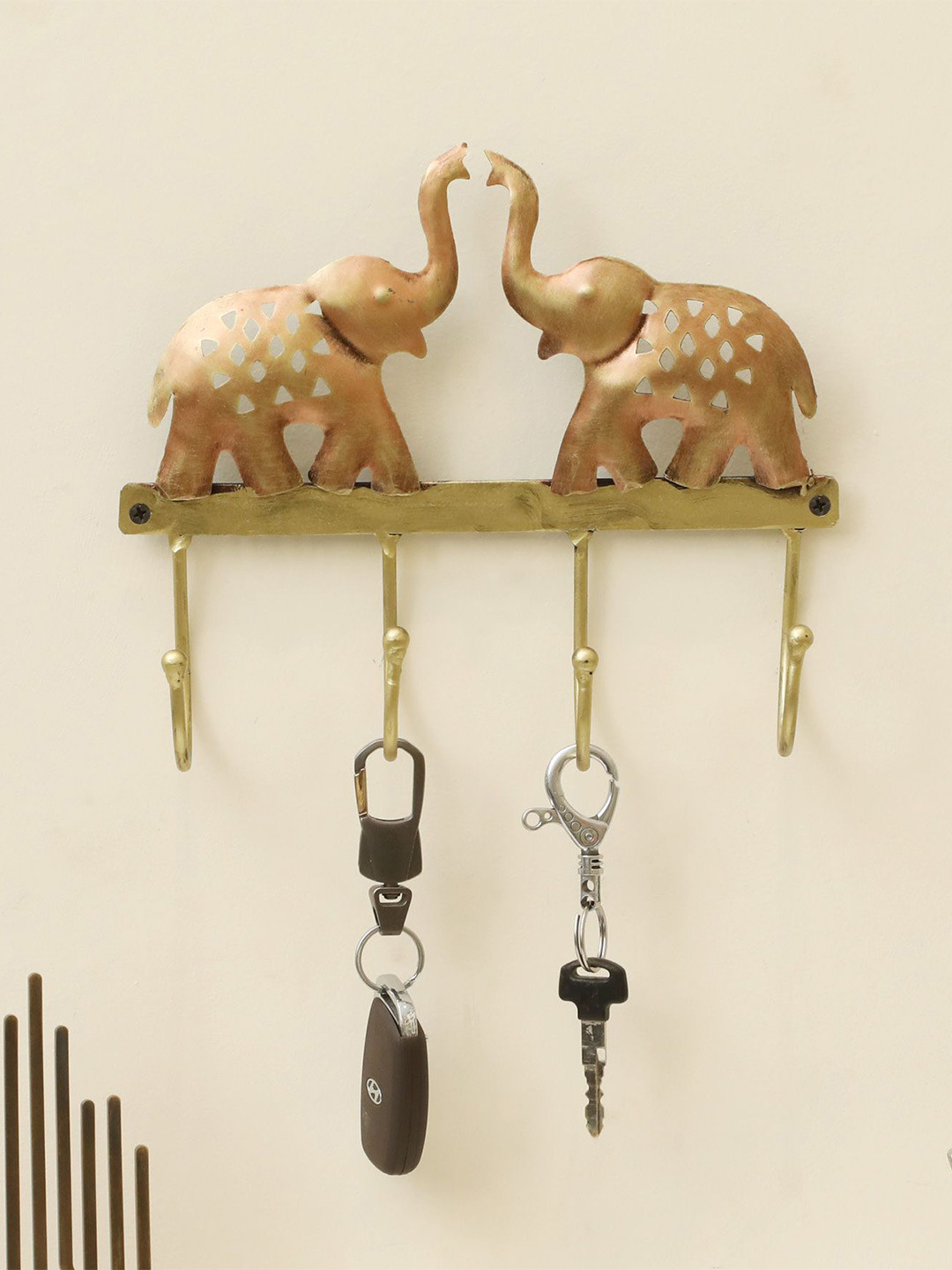 vedas Gold Toned Metal Decorative Key Holders