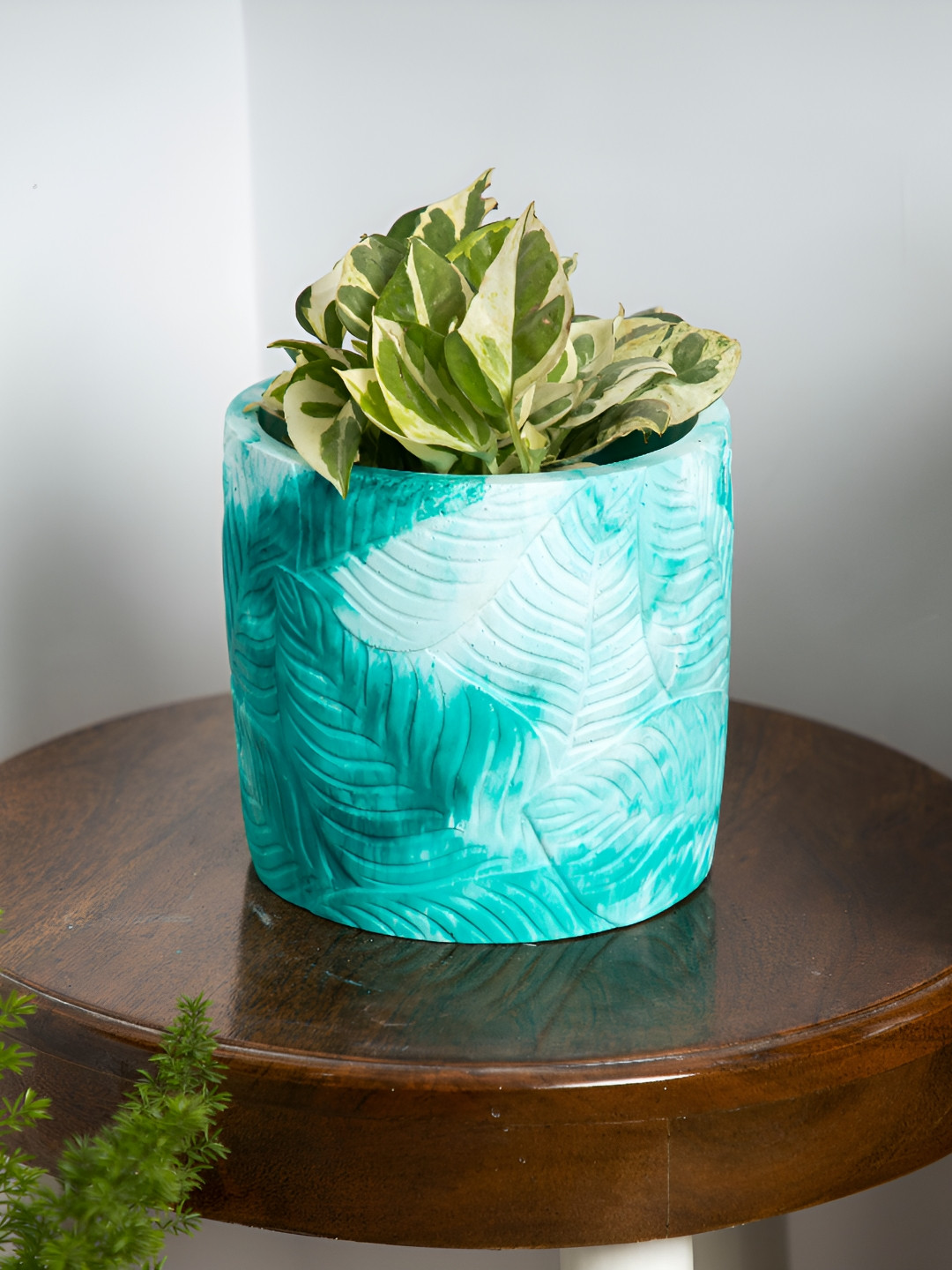 Greyt Frond-Mint Blue Textured Cement Planter