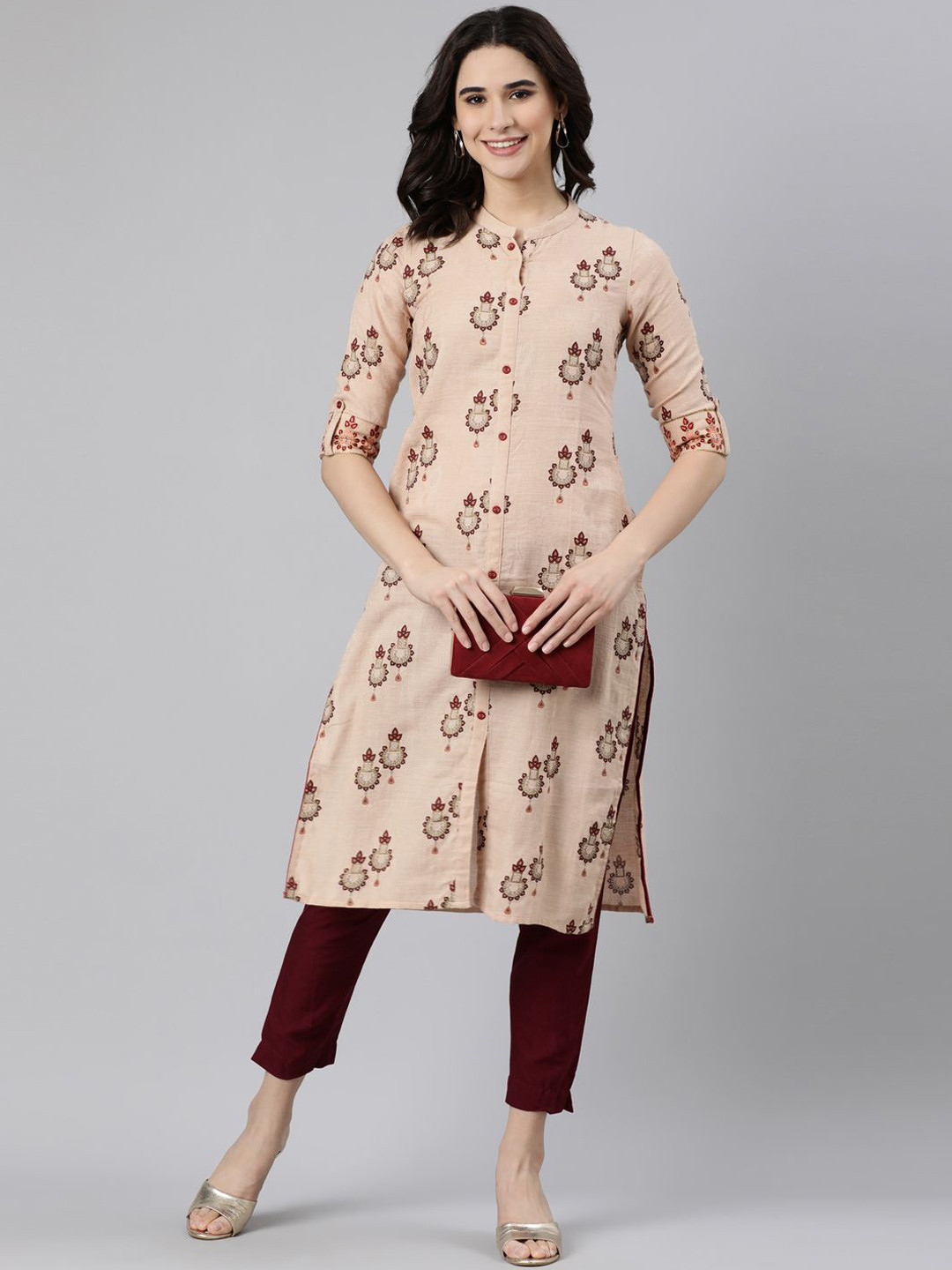 Souchii Women Geometric Keyhole Neck Sequinned Grandeur & Majestic Artwork Jacquard Kurta