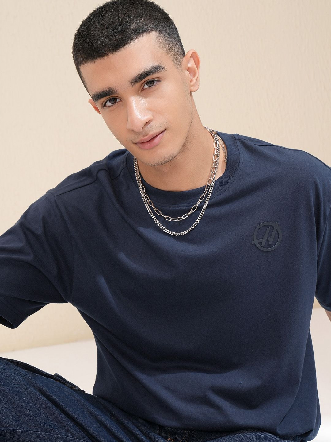 HIGHLANDER Men Round Neck Brand Logo Relaxed Basic Tshirt