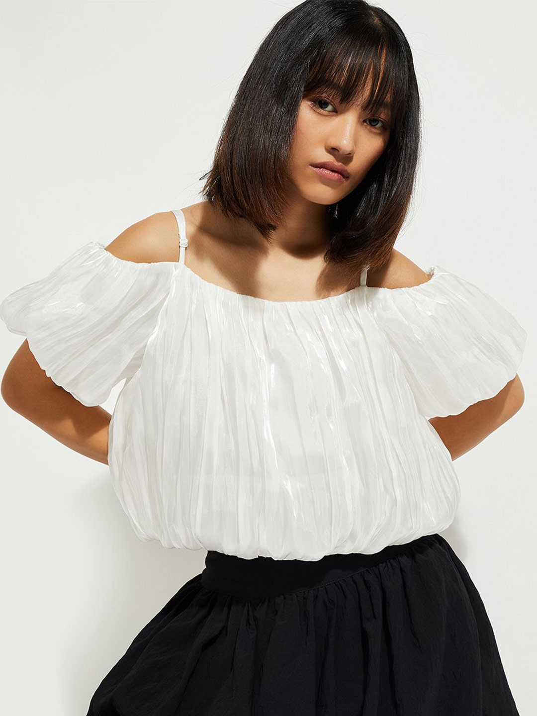 max URB_N Women Gathered Cold Shoulder Top