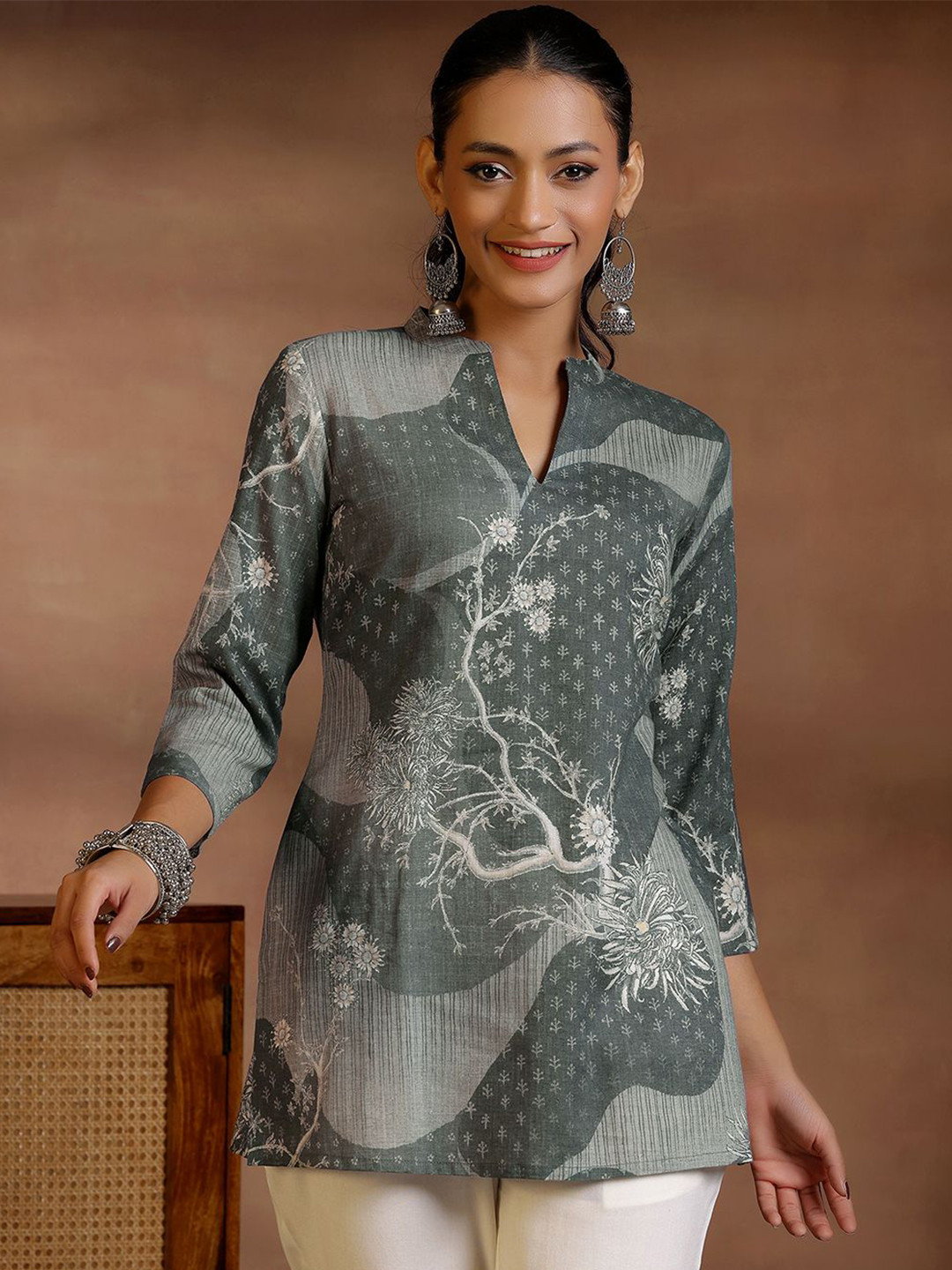 Libas Floral Printed Linen Kurti